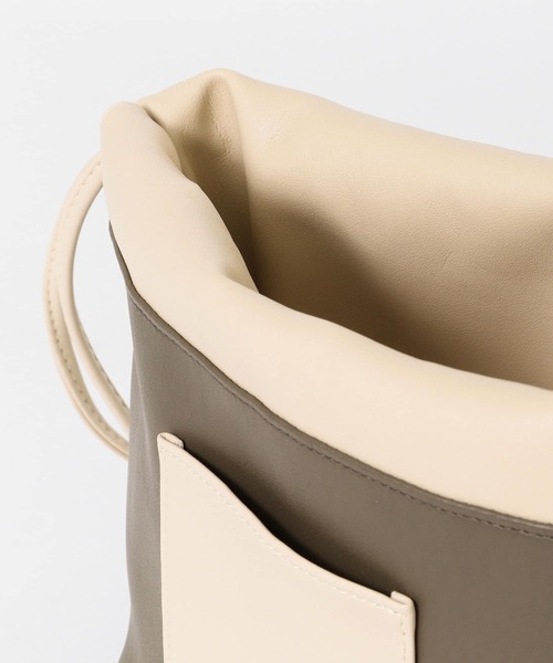 SENSE OF PLACE by URBAN RESEARCH(センスオブプレイスバイアーバンリサーチ)の「リバーシブル巾着バッグ(ショルダーバッグ・レディース・ブラック/グレー/イエロー/ナチュラル・ONE)」の16枚目の写真