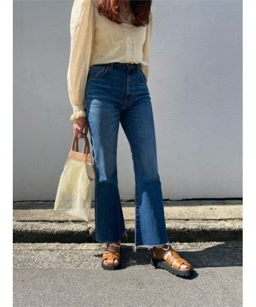 MOUSSY（マウジー）の「CUT OFF FLARE（デニムパンツ・レディース・ブルー・23inch/24inch/25inch/26inch）」の19枚目の写真