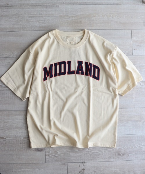 COURO（コウロ）の「カレッジロゴワッペンオーバーサイズ半袖Tシャツ（Tシャツ/カットソー・レディース・ホワイト/ブラック/ブルー/グリーン/オートミール・M/L）」の11枚目の写真