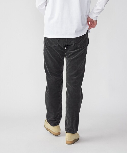 SHIPS（シップス）の「SHIPS STANDARD: ガーメントダイ コーデュロイ 5ポケット パンツ（チノパンツ・メンズ・ライトブルー/ブラック/ベージュ/ナチュラル・SMALL/MEDIUM/LARGE/X-LARGE）」の12枚目の写真