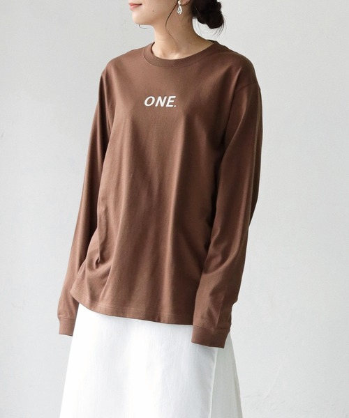 HER CLOSET(ハークローゼット)の「 【HER CLOSET】WEB限定 ナンバリング長袖ロゴロンT 新色追加 WEB LIMITED NUMBERING LONG LOGO LONG TEE NEW COLOR(Tシャツ/カットソー・レディース・ホワイト/ブラック/ネイビー/ブラウン/ホワイト系その他/ブラック系その他・S/M/L)」の19枚目の写真