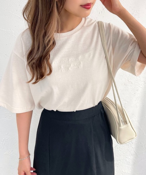 apres jour mignon(アプレジュールミニョン)の「シュエットチビロゴ刺繍Tシャツ【ZOZOTOWN限定アイテム】(Tシャツ/カットソー・レディース・ホワイト系その他/ナチュラル/ブラック系その他/ブラック/アイボリー/オフホワイト・フリー/X-LARGE)」の13枚目の写真