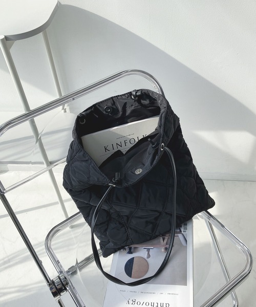 AS KNOW AS plus（アズノゥアズプラス）の「♪キルティング縦長トートバッグ（トートバッグ・レディース・ブラック/カーキ/アイボリー・FREE）」の16枚目の写真