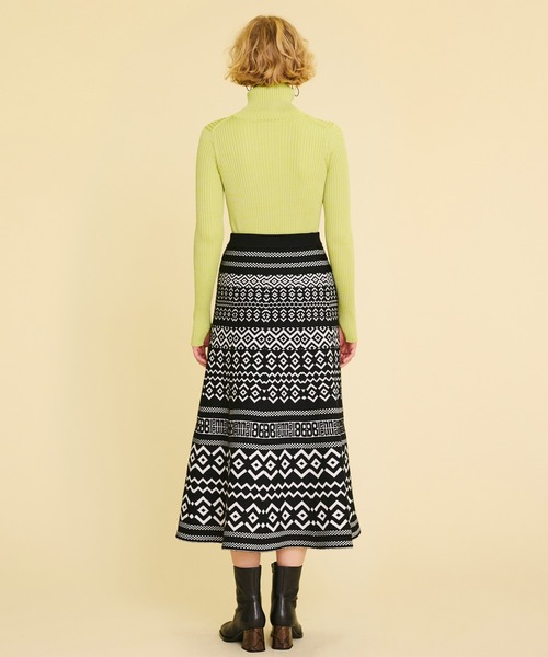 定価の9割引‼️ LANVIN Collection ジャガードスカート　ブルー系 LANVIN en Bleu（ランバンオンブルー）の「en Bleuロゴジャガード