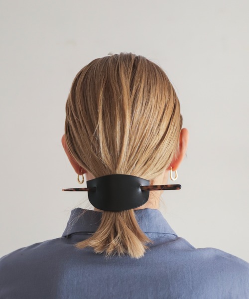 rapiecage（ラピエサージュ）の「レザーマジェステ（バレッタ/ヘアクリップ・レディース・ベージュ/ブラック・FREE）」の6枚目の写真