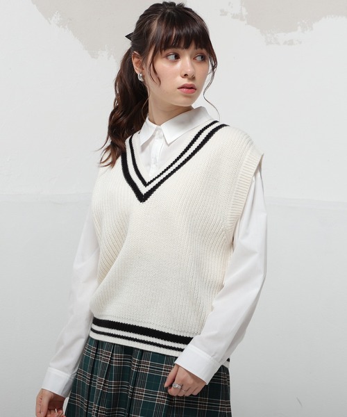 H BEAUTY&YOUTH アイボリー ベスト Honeys（ハニーズ）の「ライン入りベスト（ベスト）」 - WEAR