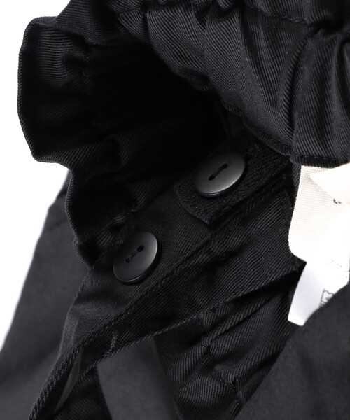 BRANSHES（ブランシェス）の「【2way】サスペンダー付きロングパンツ（チノパンツ・キッズ・キャメル/ブラック・110/100/140/150/130/120）」の4枚目の写真