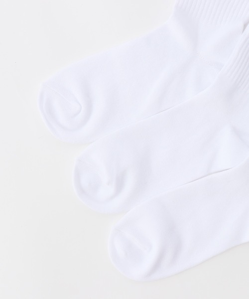 Champion(チャンピオン)の「【Champion/チャンピオン】レディース 【3足組】クォーターレングスソックス 刺繍ロゴ【ノンパイル】(ソックス/靴下・レディース・ホワイト/ブラック/その他/シルバーグレー・SMALL)」の5枚目の写真