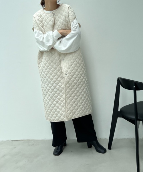 y/m by misato（イムバイミサト）の「キルティングロングジレ（その他アウター・レディース・ブラック/カーキ/アイボリー・FREE）」の11枚目の写真