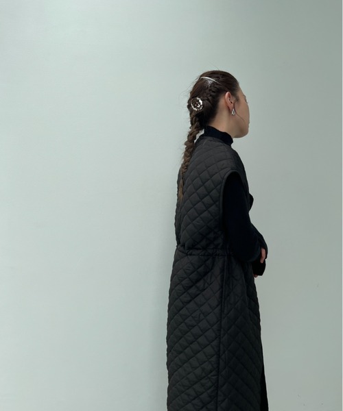 y/m by misato（イムバイミサト）の「キルティングロングジレ（その他アウター・レディース・ブラック/カーキ/アイボリー・FREE）」の16枚目の写真