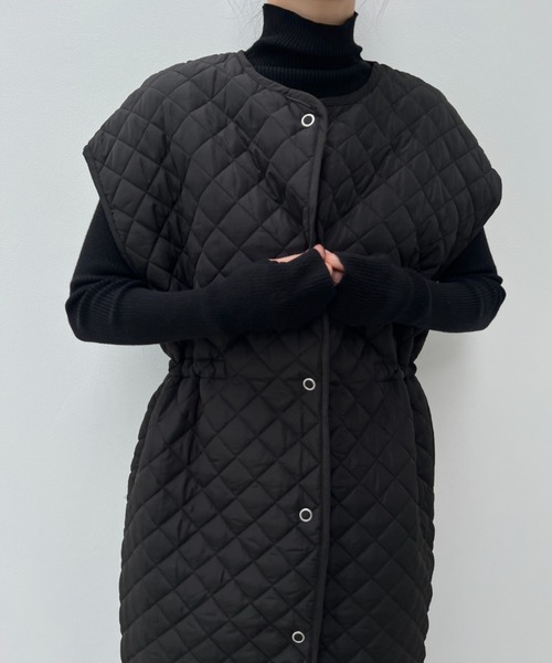 y/m by misato（イムバイミサト）の「キルティングロングジレ（その他アウター・レディース・ブラック/カーキ/アイボリー・FREE）」の7枚目の写真