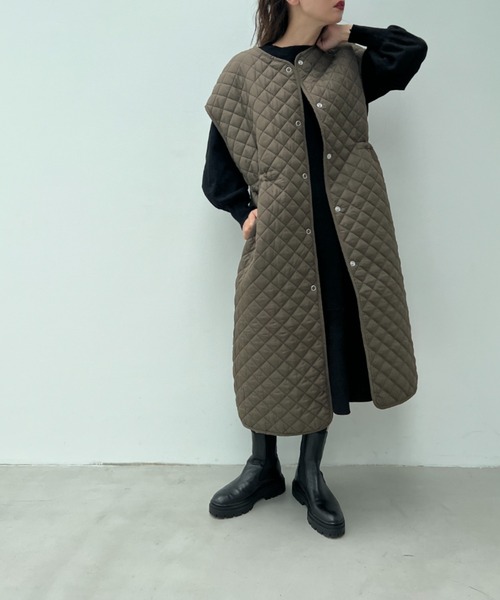 y/m by misato（イムバイミサト）の「キルティングロングジレ（その他アウター・レディース・ブラック/カーキ/アイボリー・FREE）」の17枚目の写真