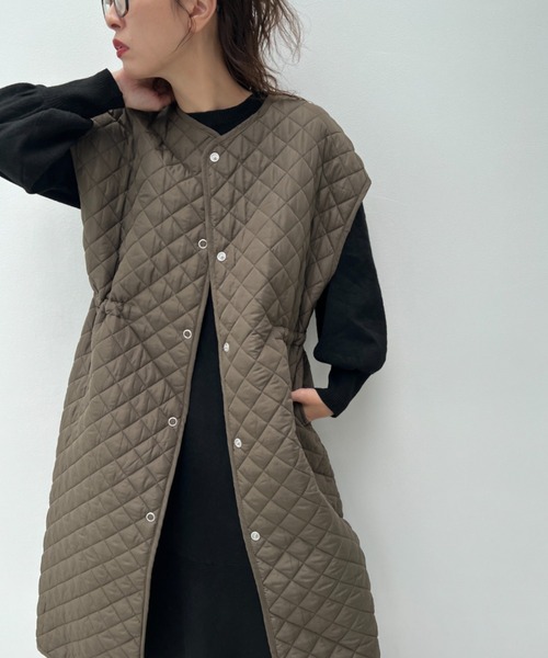 y/m by misato（イムバイミサト）の「キルティングロングジレ（その他アウター・レディース・ブラック/カーキ/アイボリー・FREE）」の21枚目の写真