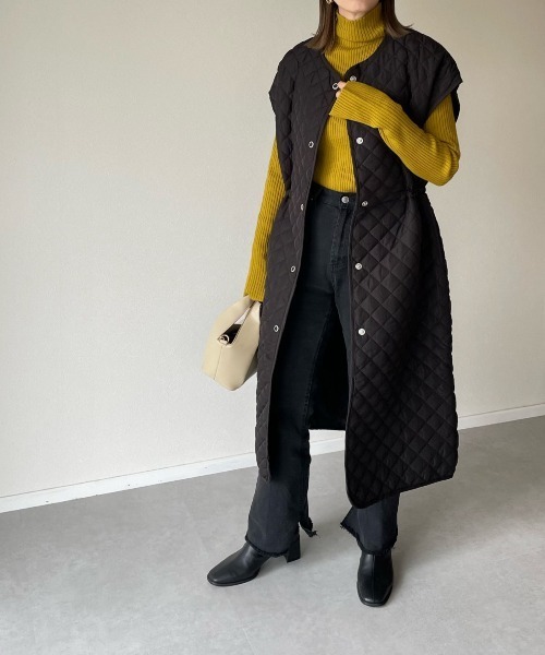 y/m by misato（イムバイミサト）の「キルティングロングジレ（その他アウター・レディース・ブラック/カーキ/アイボリー・FREE）」の5枚目の写真