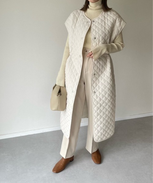 y/m by misato（イムバイミサト）の「キルティングロングジレ（その他アウター・レディース・ブラック/カーキ/アイボリー・FREE）」の9枚目の写真