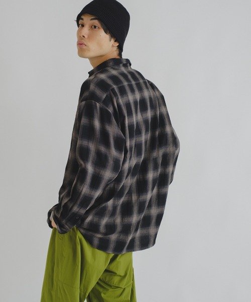 WHIMSIC（ウィムジック）の「【WHIMSIC】オンブレチェックシャツ（シャツ/ブラウス・レディース・ネイビー/グリーン/チャコールグレー・FREE）」の19枚目の写真