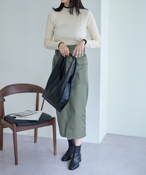 COLONY 2139（コロニートゥーワンスリーナイン）の「ホーボーバッグ