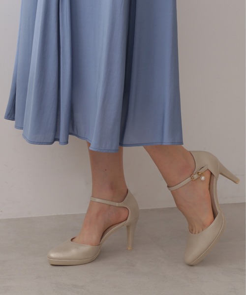 JILL by JILL STUART(ジルバイジルスチュアート)の「プラットフォームパンプス(パンプス・レディース・ゴールド/ブラック系その他・SMALL/LARGE/MEDIUM)」の2枚目の写真