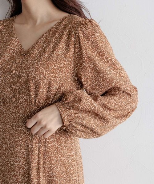 mysty woman（ミスティウーマン）の「マチフレアーエンパイアワンピース 170696（ワンピース・レディース・ブラック/ベージュ/ブラウン・FREE）」の20枚目の写真