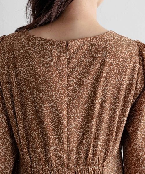 mysty woman（ミスティウーマン）の「マチフレアーエンパイアワンピース 170696（ワンピース・レディース・ブラック/ベージュ/ブラウン・FREE）」の18枚目の写真