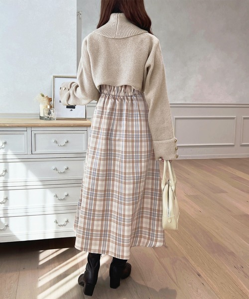 apres jour（アプレジュール）の「オフタートルショートニット【ZOZOTOWN限定アイテム】（ニット/セーター・レディース・アイボリー/ベージュ/ボルドー/ピンクベージュ・X-LARGE/フリー）」の21枚目の写真