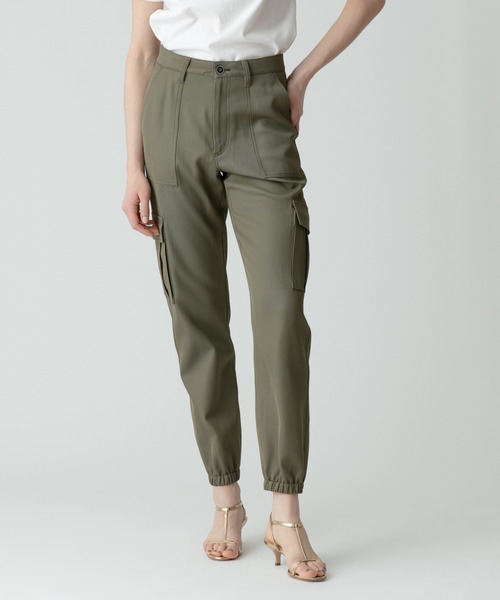 allureville（アルアバイル）の「バルキーシックチノカーゴパンツ