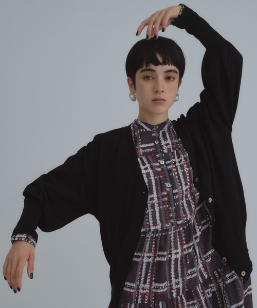 manana suerte（マニャーナスエルテ）の「ロングリブカラーカーディガン（カーディガン/ボレロ・レディース・パープル/グレー/ミント/ブラック/グリーン/オレンジ・FREE）」の19枚目の写真