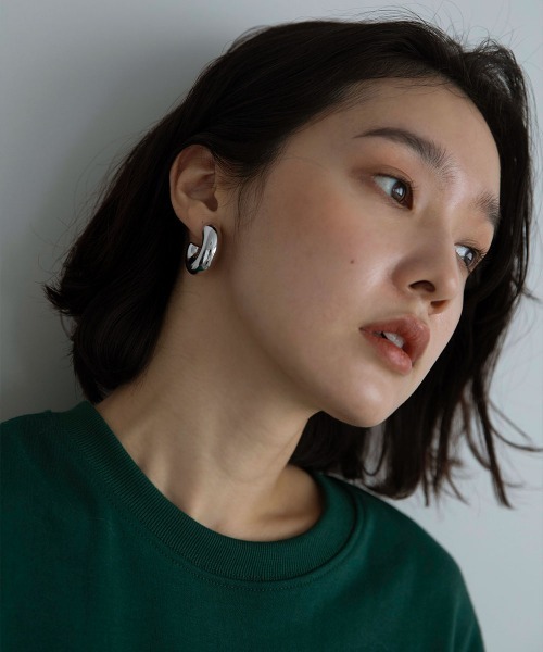 marjour(マージュール)の「METAL CIRCLE PIERCE(ピアス(両耳用)・レディース・シルバー/ゴールド・FREE)」の8枚目の写真