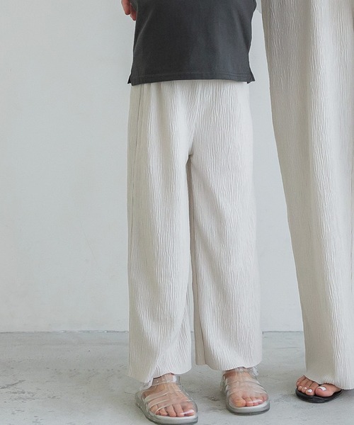 coca(coca)(コカ)の「キッズ 親子お揃い楊柳プリーツワイドパンツ(その他パンツ・キッズ・ブラック/ライトブルー/アイボリー/ブラウン・100/110/120/130/140)」の2枚目の写真