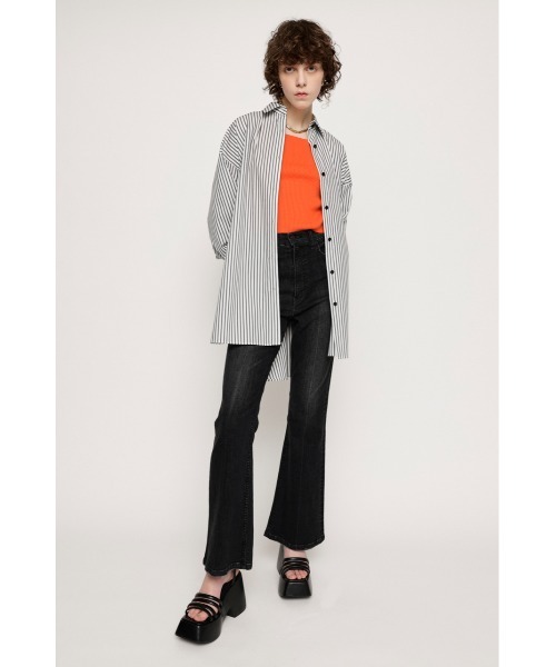 SLY(スライ)の「LOOSE ARM SLIT STRIPE SH ルーズ アームスリット ストライプ シャツ ビッグサイズ オーバーサイズ EASY CARE(シャツ/ブラウス・レディース・ブラック系その他2/ブルー系その他・FREE)」の4枚目の写真