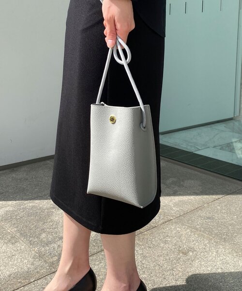 OPAQUE.CLIP（オペークドットクリップ）の「◆ミニショルダーバッグ【軽量】（ショルダーバッグ・レディース・オフホワイト/ブラック/グレー/イエロー/ホワイト系4/グレー系1/ブラック系1/ブルー系6・00）」の5枚目の写真