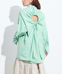 バックオープンマルチストライプシャツ