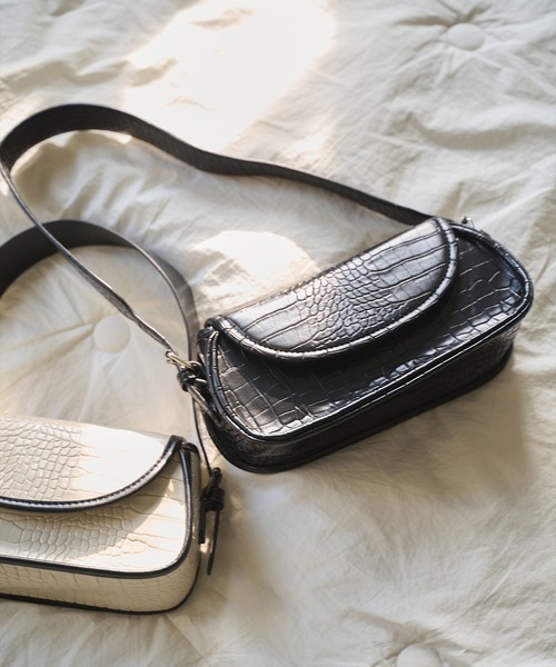 UNE MANSION(ユヌマンション)の「クロコバッグ(BLACK)(ハンドバッグ・レディース・ブラック・ONE SIZE)」の6枚目の写真