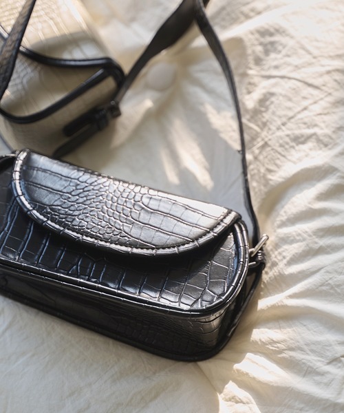 UNE MANSION(ユヌマンション)の「クロコバッグ(BLACK)(ハンドバッグ・レディース・ブラック・ONE SIZE)」の7枚目の写真