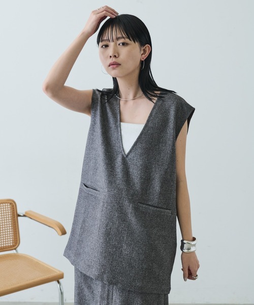 Aunt Marie's（アントマリーズ）の「リネンライクＶネックジレ / SETUP対応（ベスト・レディース・ブラック/チャコールグレー/ベージュ・FREE）」の16枚目の写真