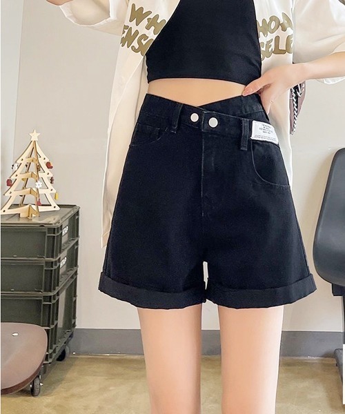 gossip!ロサンゼルス(ゴシップロサンゼルス)の「ハイウェストショートデニムパンツ(デニムパンツ・レディース・ブラック/ライトブルー・S/M/L)」の2枚目の写真