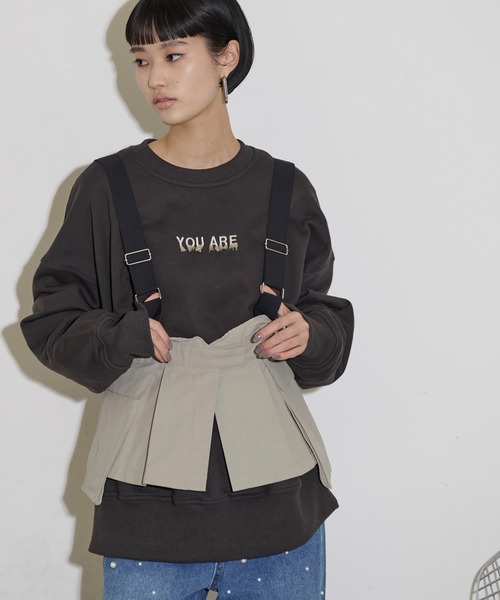 THE YOn(ザヨン)の「綿ナイロンカーゴポケットサスペンダートップス(ベスト・レディース・ベージュ/ホワイト/ブラック/グレー・FREE)」の18枚目の写真