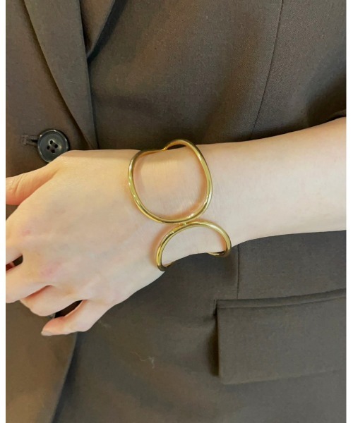 mou（モウ）の「スィンラインオープンバングル（バングル/リストバンド・レディース・ゴールド・FREE）」の2枚目の写真