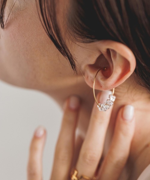 PAS TIERRA（パティエラ）の「PAS TIERRA(パティエラ)/【Lien】ツイングラスハーフカフ（イヤーカフ・レディース・ゴールド・FREE）」の9枚目の写真