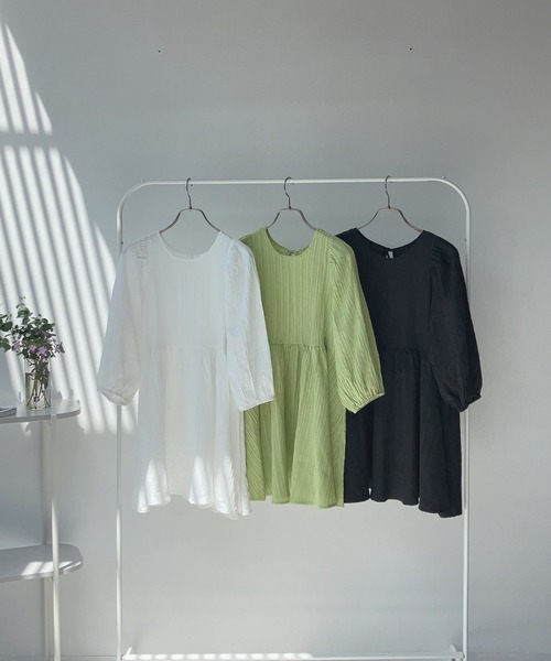 AS KNOW AS plus（アズノゥアズプラス）の「〇バックリボン ボリューム袖チュニック（チュニック・レディース・ライム/オフホワイト/ブラック・FREE）」の4枚目の写真