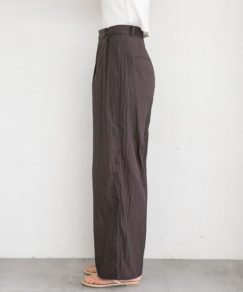 KBF（ケイビーエフ）の「シアードロストヘムパンツ（その他パンツ・レディース・アイボリー/レッド系その他・ONE）」の20枚目の写真