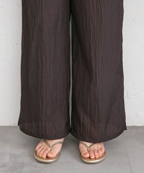 KBF（ケイビーエフ）の「シアードロストヘムパンツ（その他パンツ・レディース・アイボリー/レッド系その他・ONE）」の22枚目の写真