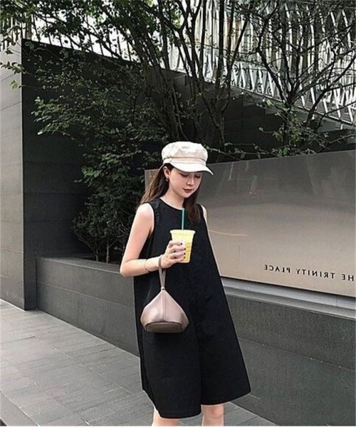 Ritzy(リッツィー)の「ノースリーブ オールインワン ワンピース(サロペット/オーバーオール・レディース・ベージュ/ブラック・M/L)」の2枚目の写真