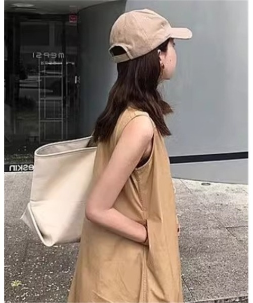 Ritzy(リッツィー)の「ノースリーブ オールインワン ワンピース(サロペット/オーバーオール・レディース・ベージュ/ブラック・M/L)」の18枚目の写真
