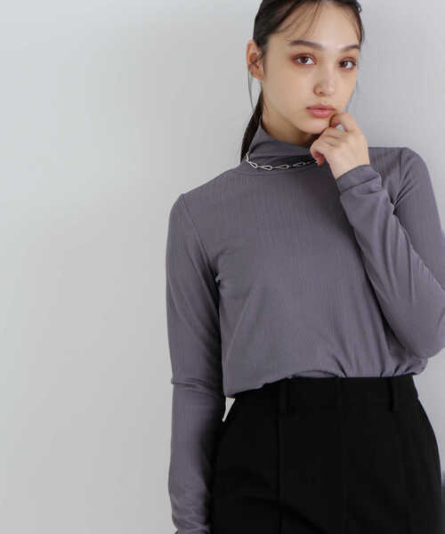 NATURAL BEAUTY BASIC(ナチュラルビューティーベーシック)の「◇ハイネックシアーカットソー(Tシャツ/カットソー・レディース・イエロー/チャコールグレー/オフホワイト/ブラック・FREE)」の7枚目の写真