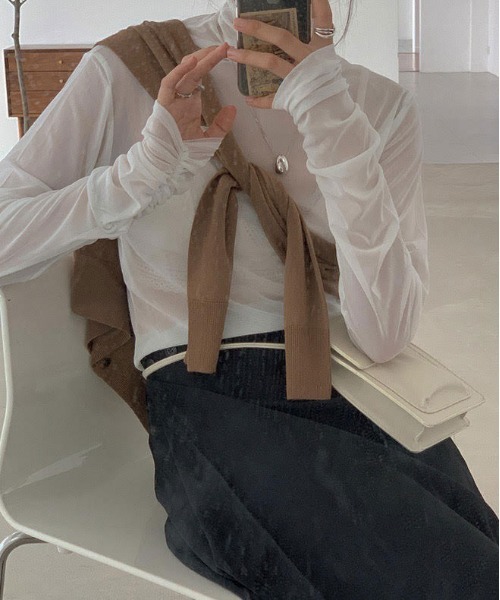 i-dare（アイディア）の「【i-dare】シースルー シアーハイネック タートル トップス（Tシャツ/カットソー・レディース・イエロー/グリーン/ピンク/ホワイト/ブラック/ブルー・FREE）」の2枚目の写真