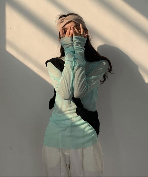 i-dare（アイディア）の「【i-dare】シースルー シアーハイネック タートル トップス（Tシャツ/カットソー・レディース・イエロー/グリーン/ピンク/ホワイト/ブラック/ブルー・FREE）」の19枚目の写真