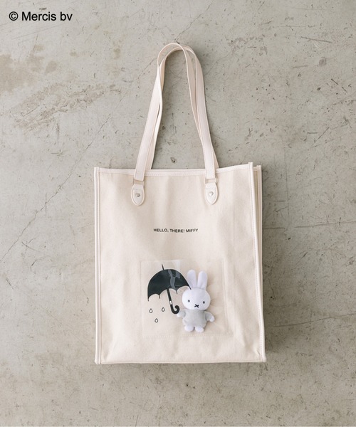 Miffy（ ミッフィー）の「miffyチャーム付きトートバッグ　1032180030（トートバッグ・レディース・ライトグレー/ブラウン・FREE）」の11枚目の写真