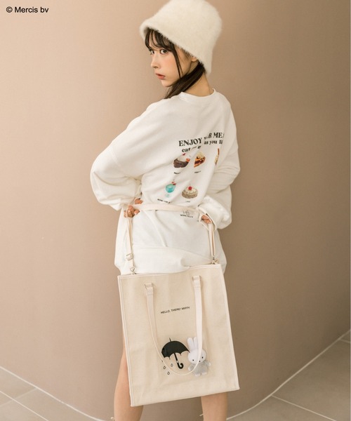 Miffy（ ミッフィー）の「miffyチャーム付きトートバッグ　1032180030（トートバッグ・レディース・ライトグレー/ブラウン・FREE）」の5枚目の写真