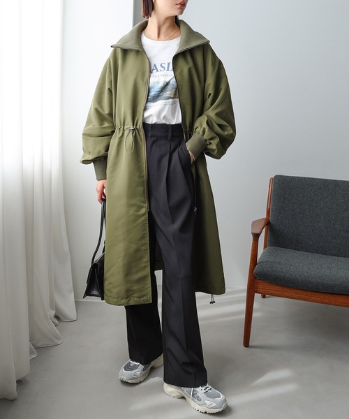 andme（アンドミー）の「ボリューム袖2wayスタンドカラーコート（その他アウター・レディース・ブラック/アイボリー/カーキ・M）」の8枚目の写真